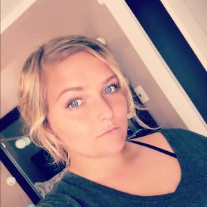 Meet your Posher, Sierra